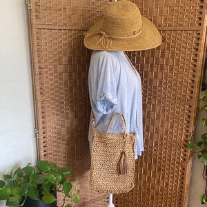 🎉 NWT‼️ AQUA FOR BLOOMINGDALE’S RAFFIA CROSSBODY BAG‼️